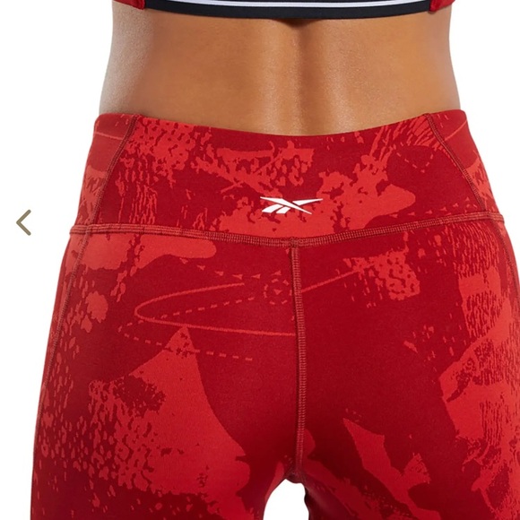 Reebok Red Workout Set - Picture 2 of 8